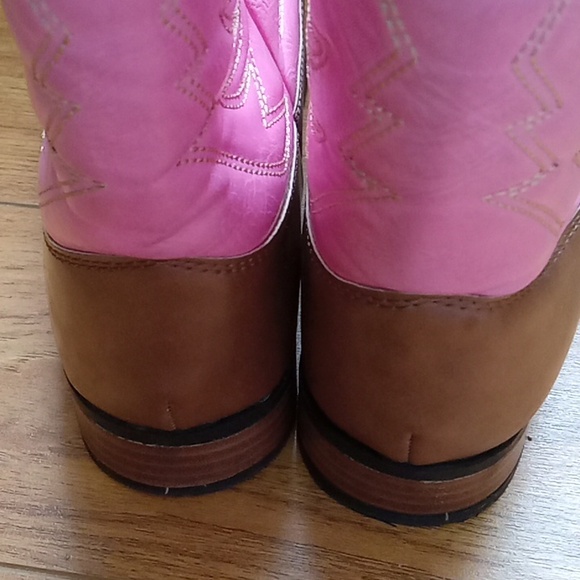 ⭐️Host Pick ⭐️SmartFit | Pink / Brown Faux Leather Cowboy Boots - Picture 7 of 10